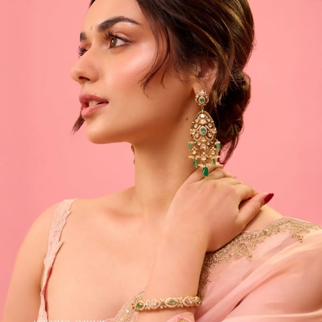 Manushi Chhillar in Tanishq 