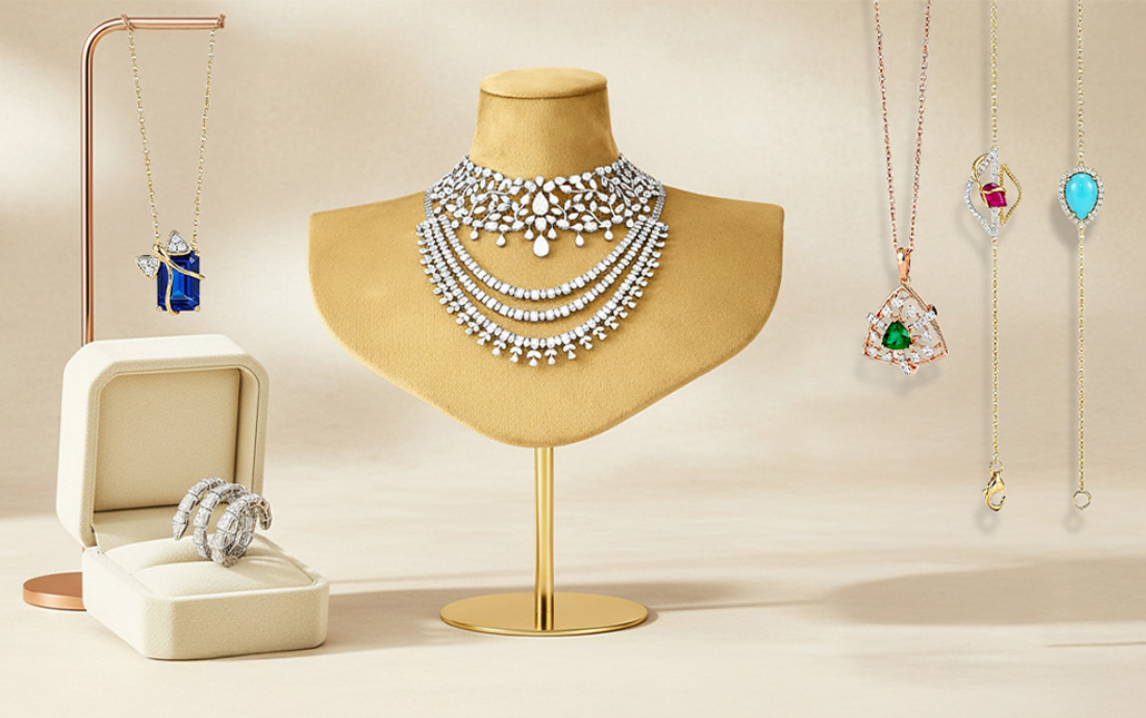 Why Everyone Is Wearing Diamonds Right Now