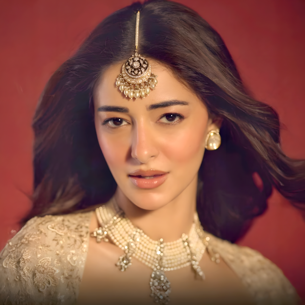 Ananya Panday wearing pearl choker with diamonds and maang tikka by Jagdish Jewellers 