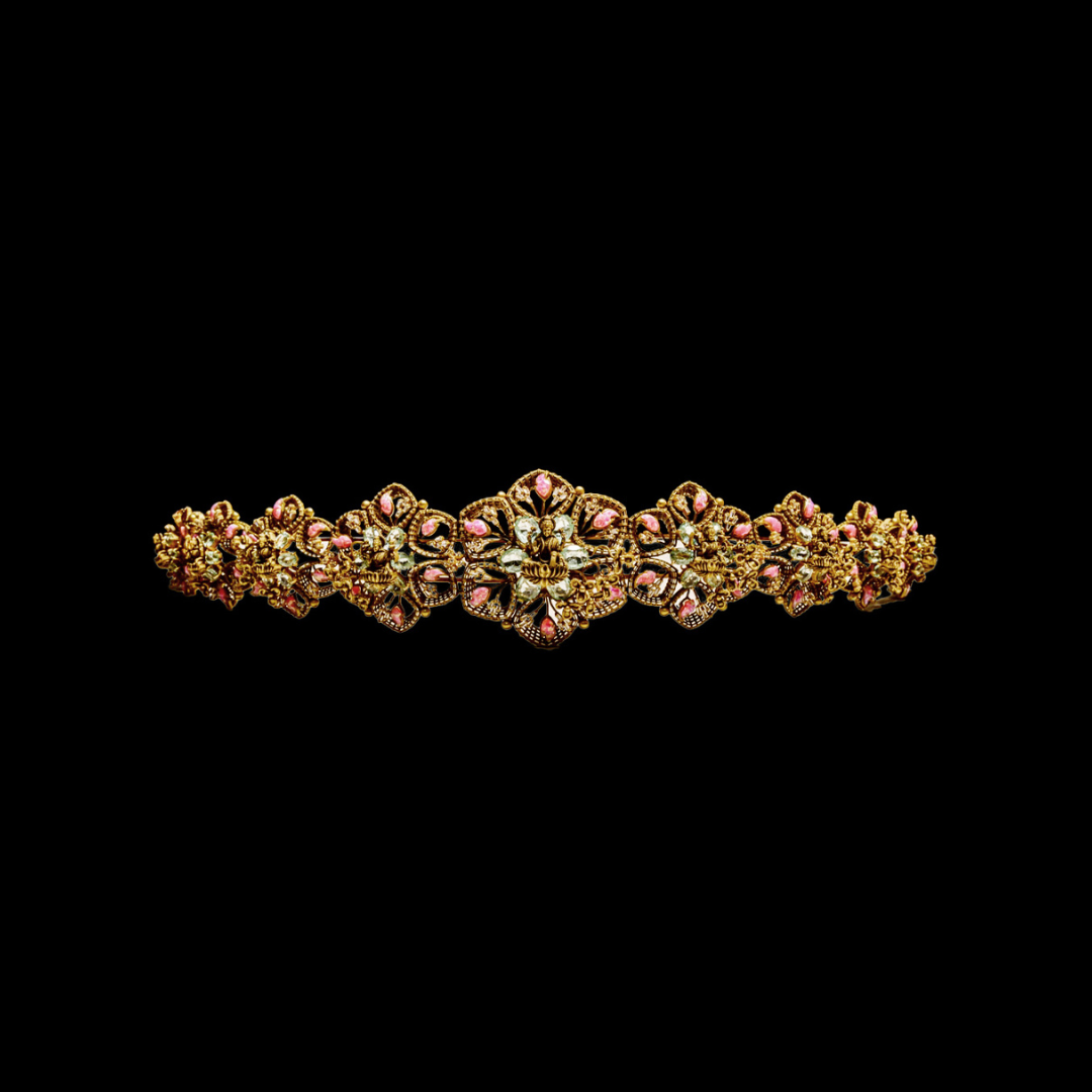 Swarnalaya Lace in Bloom bridal kamarbandh featuring intricate floral and lace-inspired detailing. 