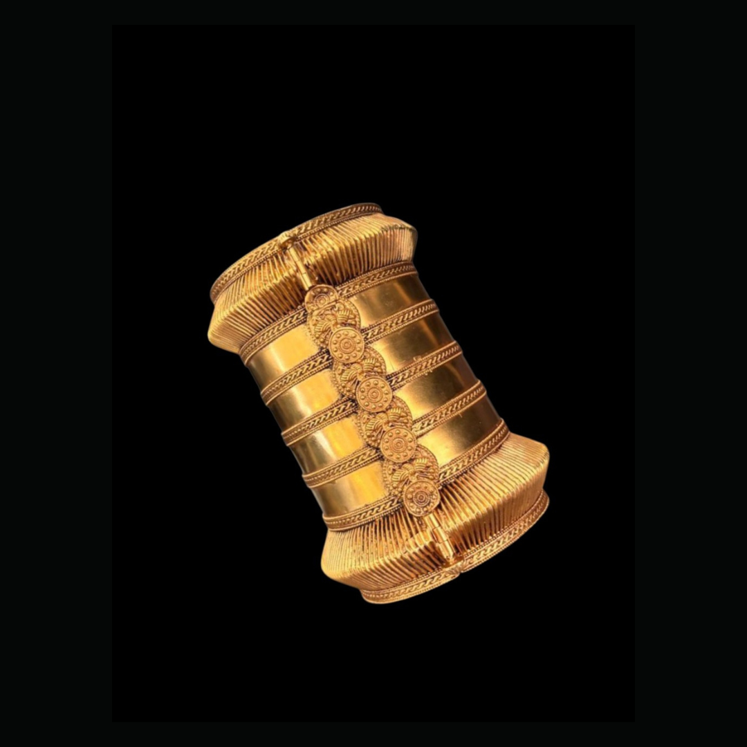 Mehta Emporium Jewellers Echoes of Time broad gold bangle featuring layered bands and intricate traditional motifs